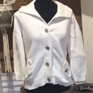 White shirt, long sleeve button up